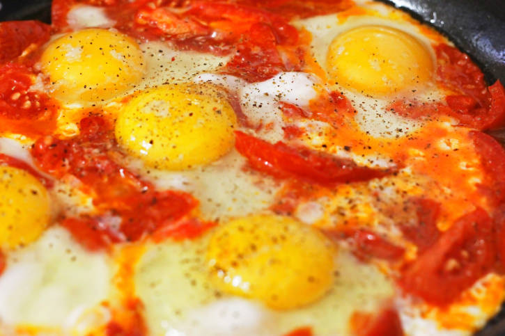 Recipe for Greek Style Eggs with Tomatoes